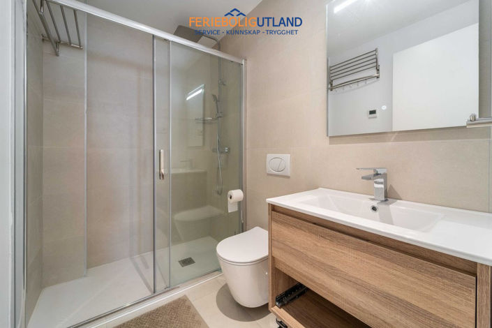 Image No.26-3 Bed Apartment for sale