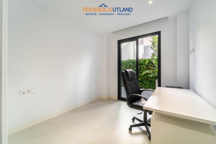 Image No.35-2 Bed Apartment for sale