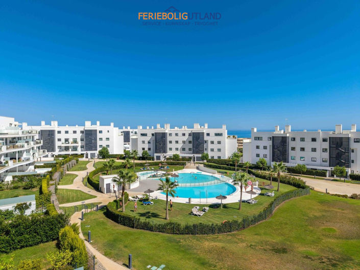 Image No.21-3 Bed Apartment for sale