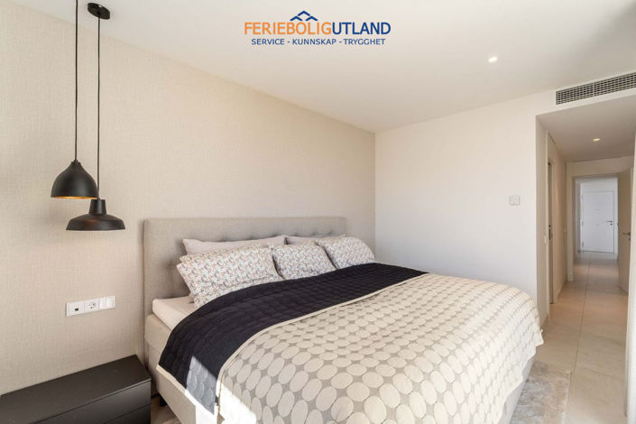 Image No.24-3 Bed Apartment for sale