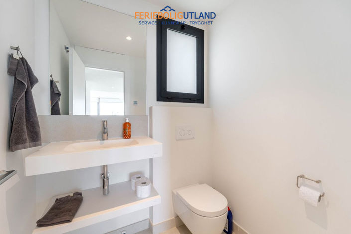 Image No.37-3 Bed Apartment for sale