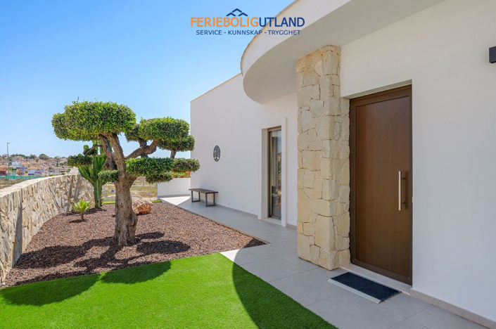 Image No.2-Villa de 3 chambres à vendre à La Marina