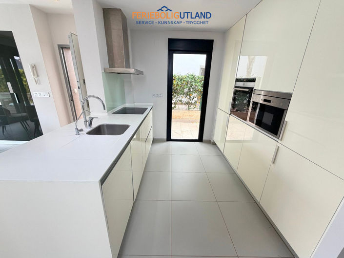 Image No.17-3 Bed Villa for sale