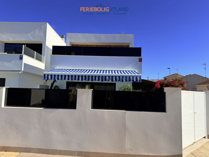 Image No.3-3 Bed Villa for sale