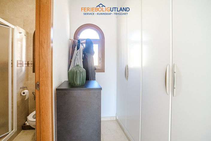 Image No.25-3 Bed Villa for sale
