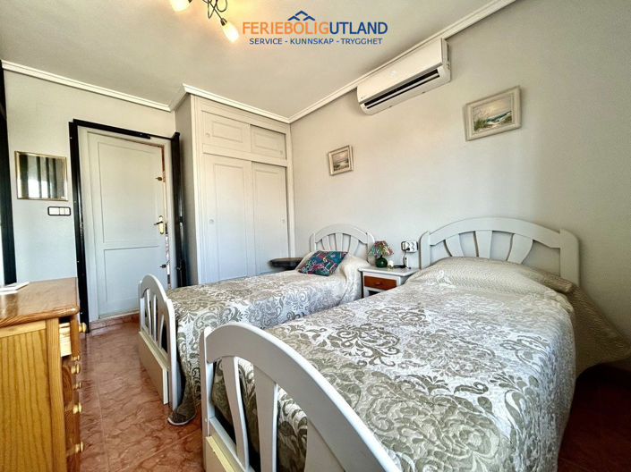 Image No.18-2 Bed Townhouse for sale