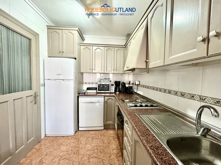 Image No.9-2 Bed Townhouse for sale