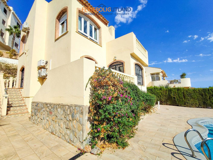 Image No.31-3 Bed Villa for sale