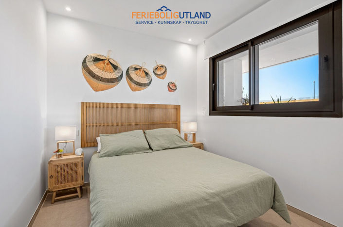 Image No.27-3 Bed Apartment for sale