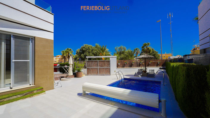 Image No.7-3 Bed Villa for sale