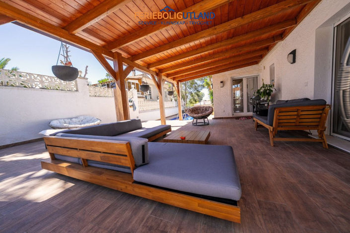 Image No.10-4 Bed Villa for sale