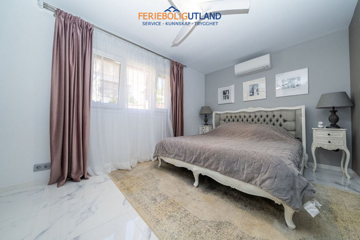 Image No.22-4 Bed Villa for sale