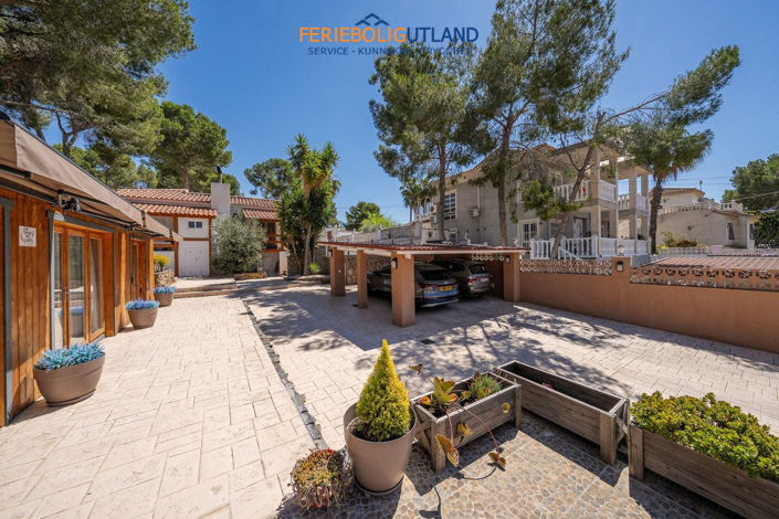 Image No.7-4 Bed Villa for sale