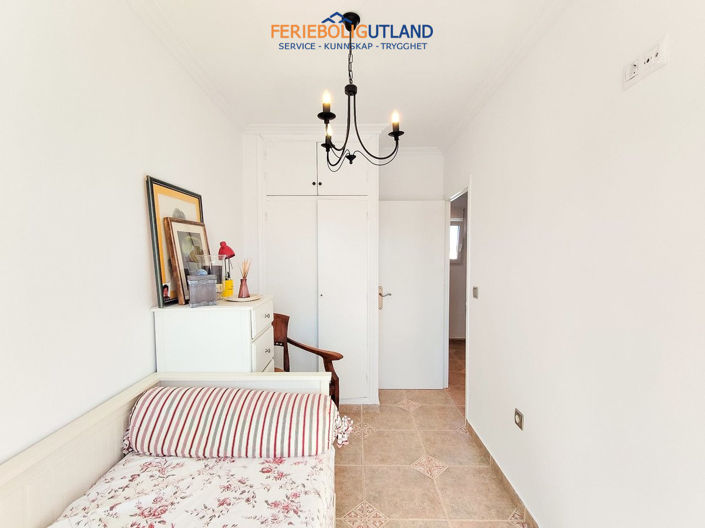 Image No.22-3 Bed Townhouse for sale
