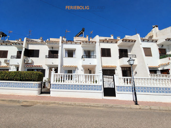 Image No.30-3 Bed Townhouse for sale