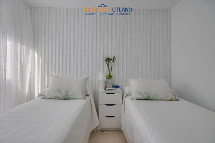 Image No.15-3 Bed Apartment for sale