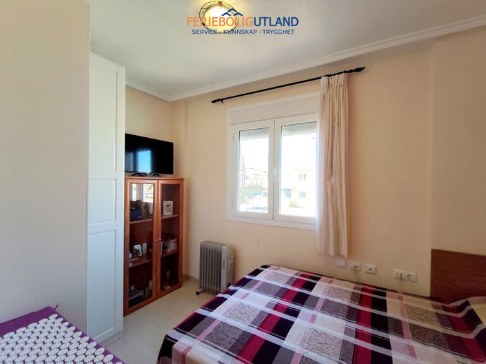 Image No.26-4 Bed Townhouse for sale