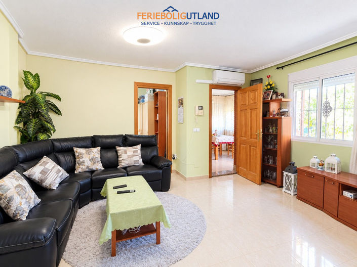 Image No.5-4 Bed Townhouse for sale