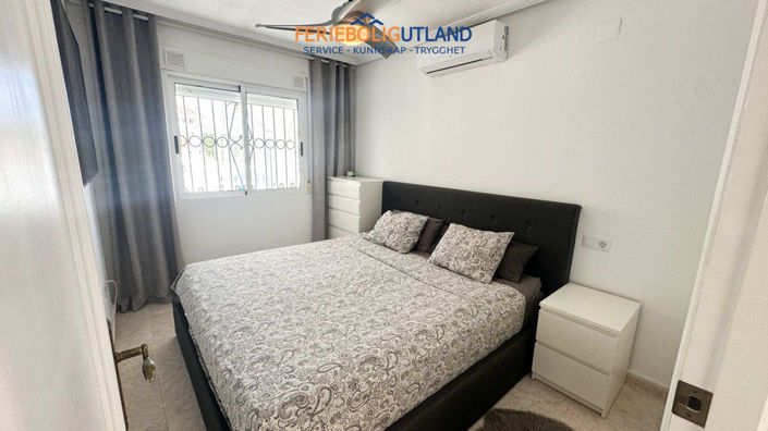 Image No.16-4 Bed Townhouse for sale