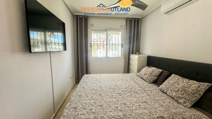 Image No.18-4 Bed Townhouse for sale