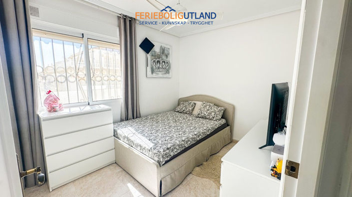 Image No.20-4 Bed Townhouse for sale