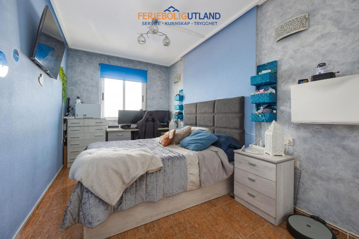 Image No.20-2 Bed Apartment for sale