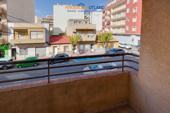 Image No.21-5 Bed Apartment for sale