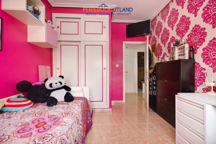 Image No.31-5 Bed Apartment for sale