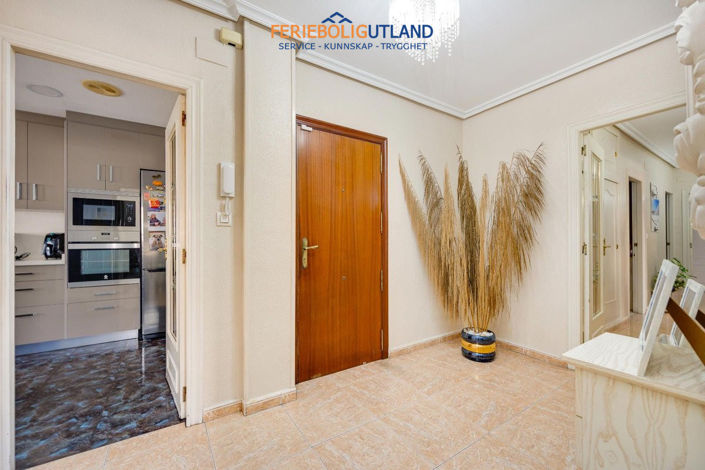Image No.8-5 Bed Apartment for sale