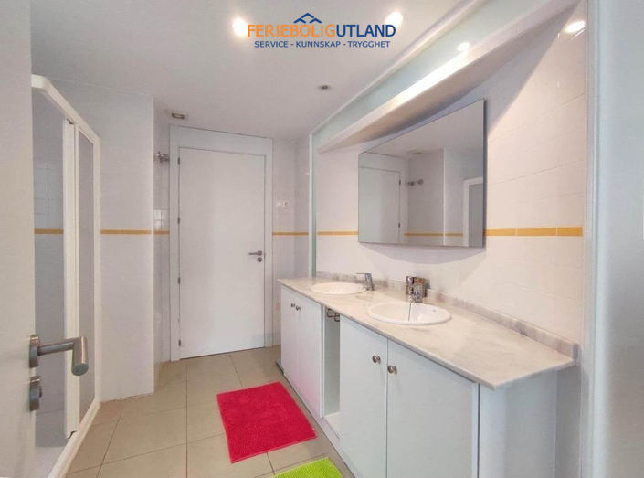 Image No.16-2 Bed Apartment for sale
