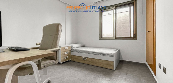 Image No.21-3 Bed Townhouse for sale