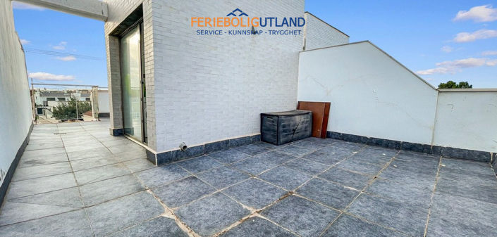 Image No.6-3 Bed Townhouse for sale