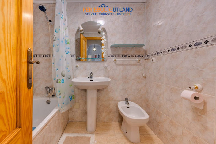 Image No.38-2 Bed Apartment for sale