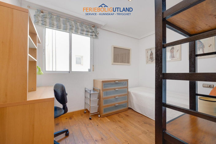 Image No.22-3 Bed Apartment for sale
