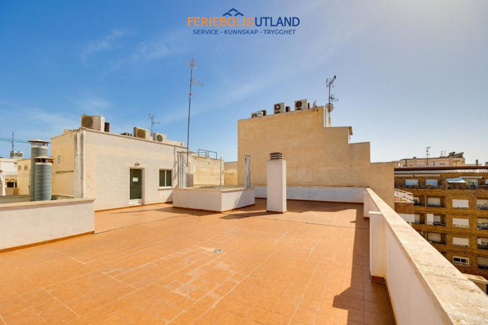 Image No.37-3 Bed Apartment for sale