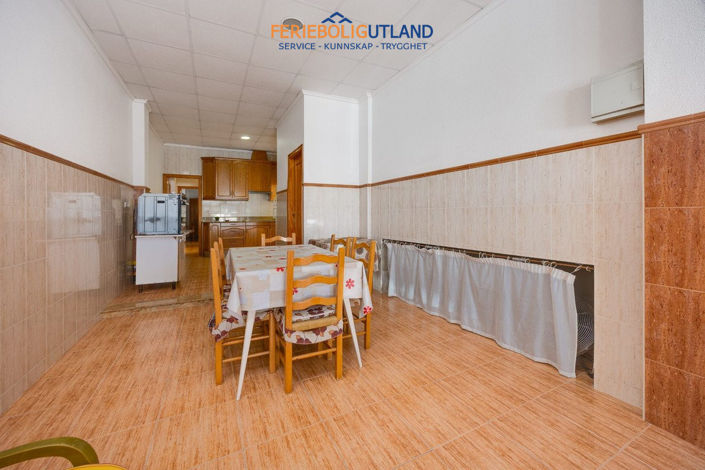 Image No.11-3 Bed Apartment for sale