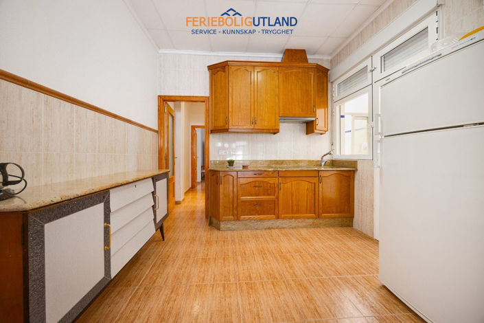 Image No.13-3 Bed Apartment for sale