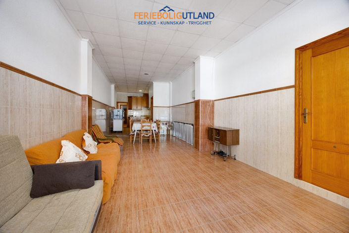 Image No.28-3 Bed Apartment for sale