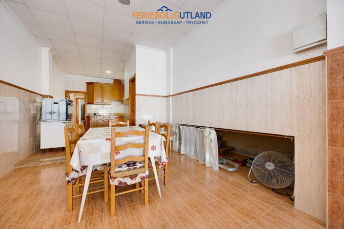 Image No.8-3 Bed Apartment for sale