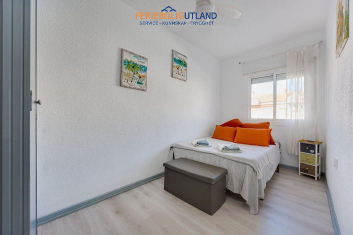 Image No.24-2 Bed Bungalow for sale