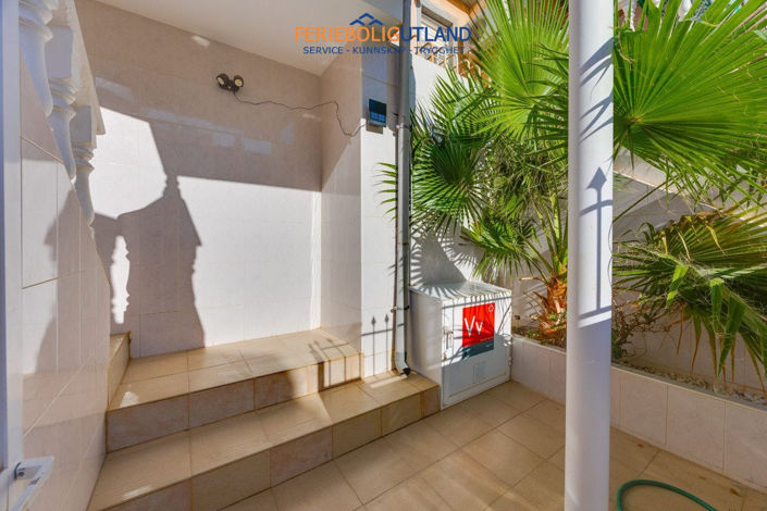 Image No.26-2 Bed Bungalow for sale