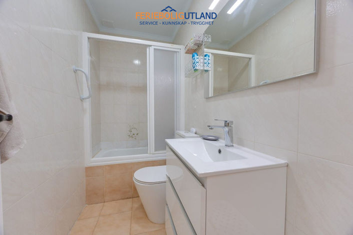 Image No.15-2 Bed Townhouse for sale