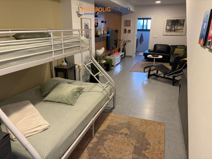 Image No.14-3 Bed Townhouse for sale