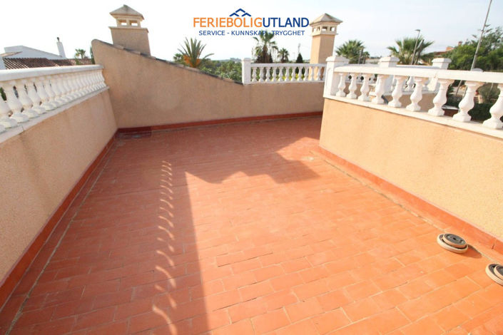 Image No.23-2 Bed Apartment for sale