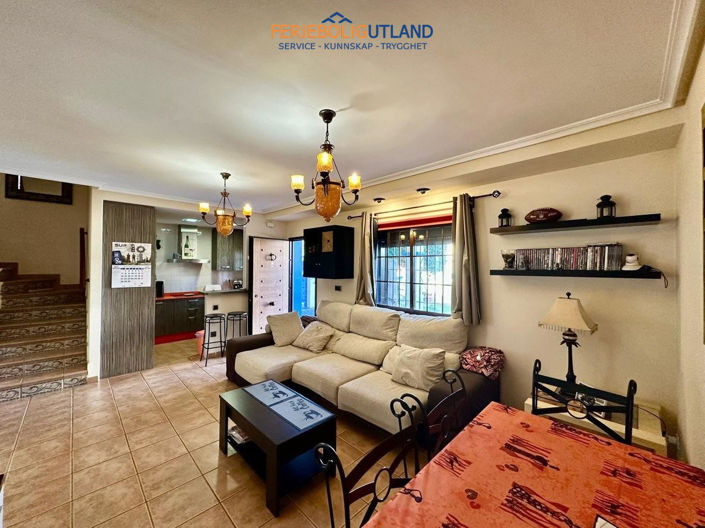 Image No.17-3 Bed Townhouse for sale