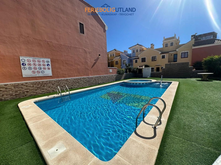 Image No.35-3 Bed Townhouse for sale