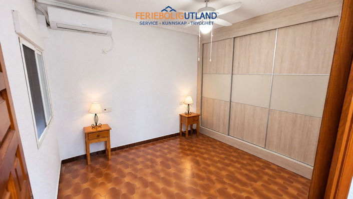 Image No.11-3 Bed Townhouse for sale