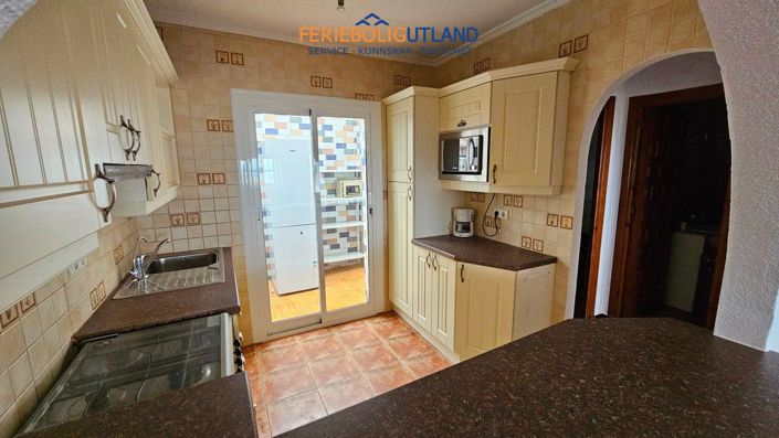 Image No.15-3 Bed Townhouse for sale
