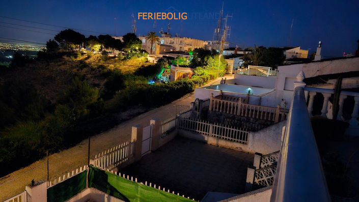 Image No.31-3 Bed Townhouse for sale