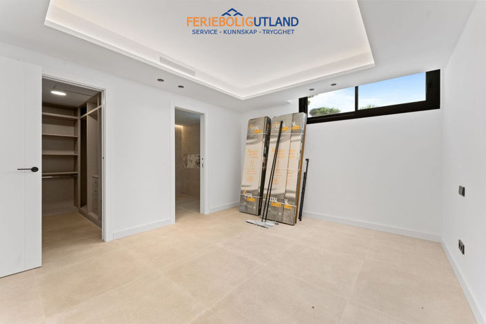 Image No.19-4 Bed Villa for sale